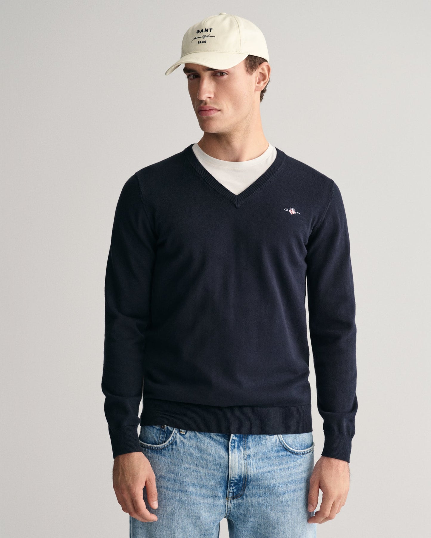 GANT Classic Cotton V - Neck Jumper - Matt O'Brien Fashions