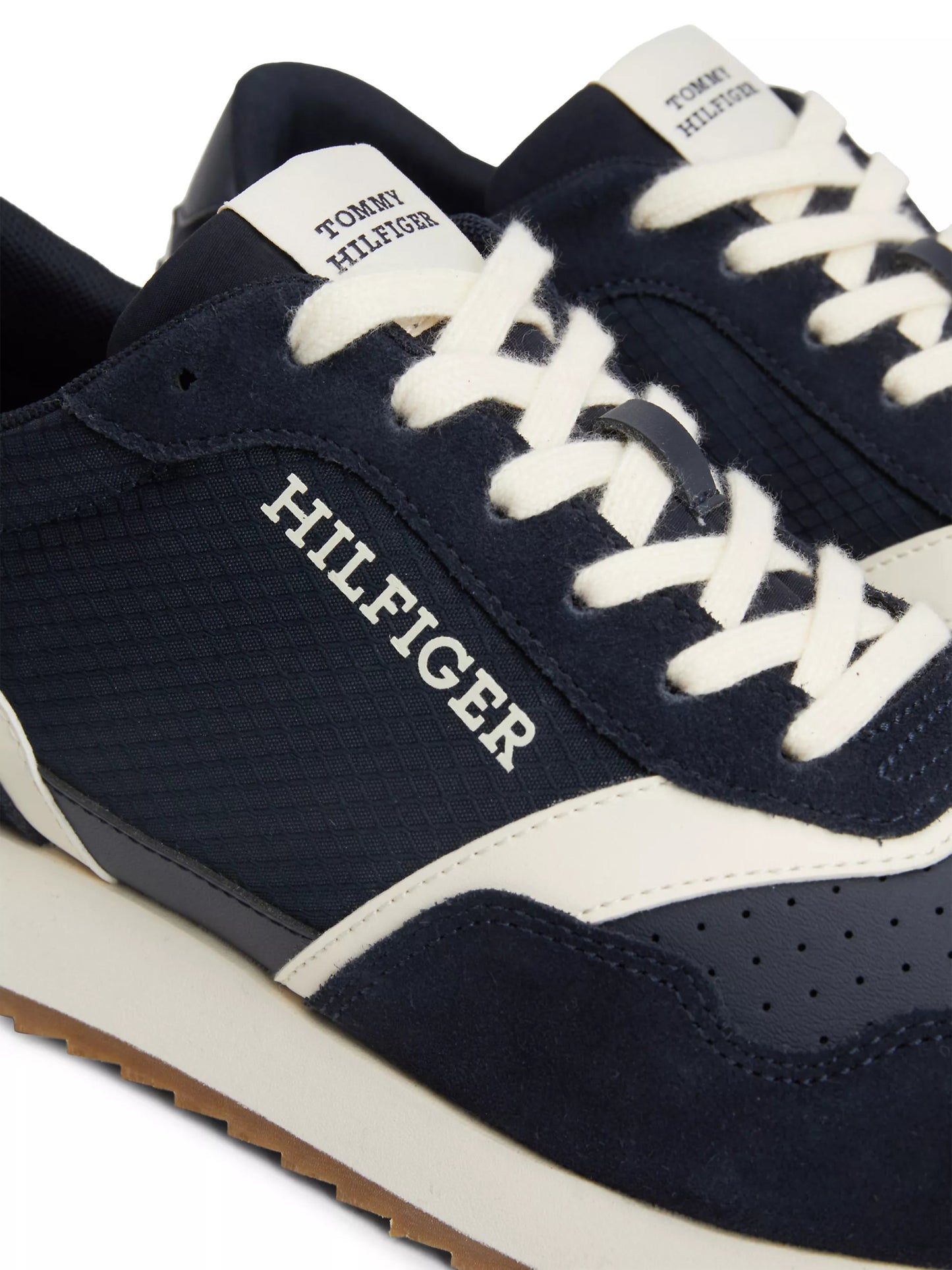 Tommy Hilfiger Mixed Texture Runner - Matt O'Brien Fashions