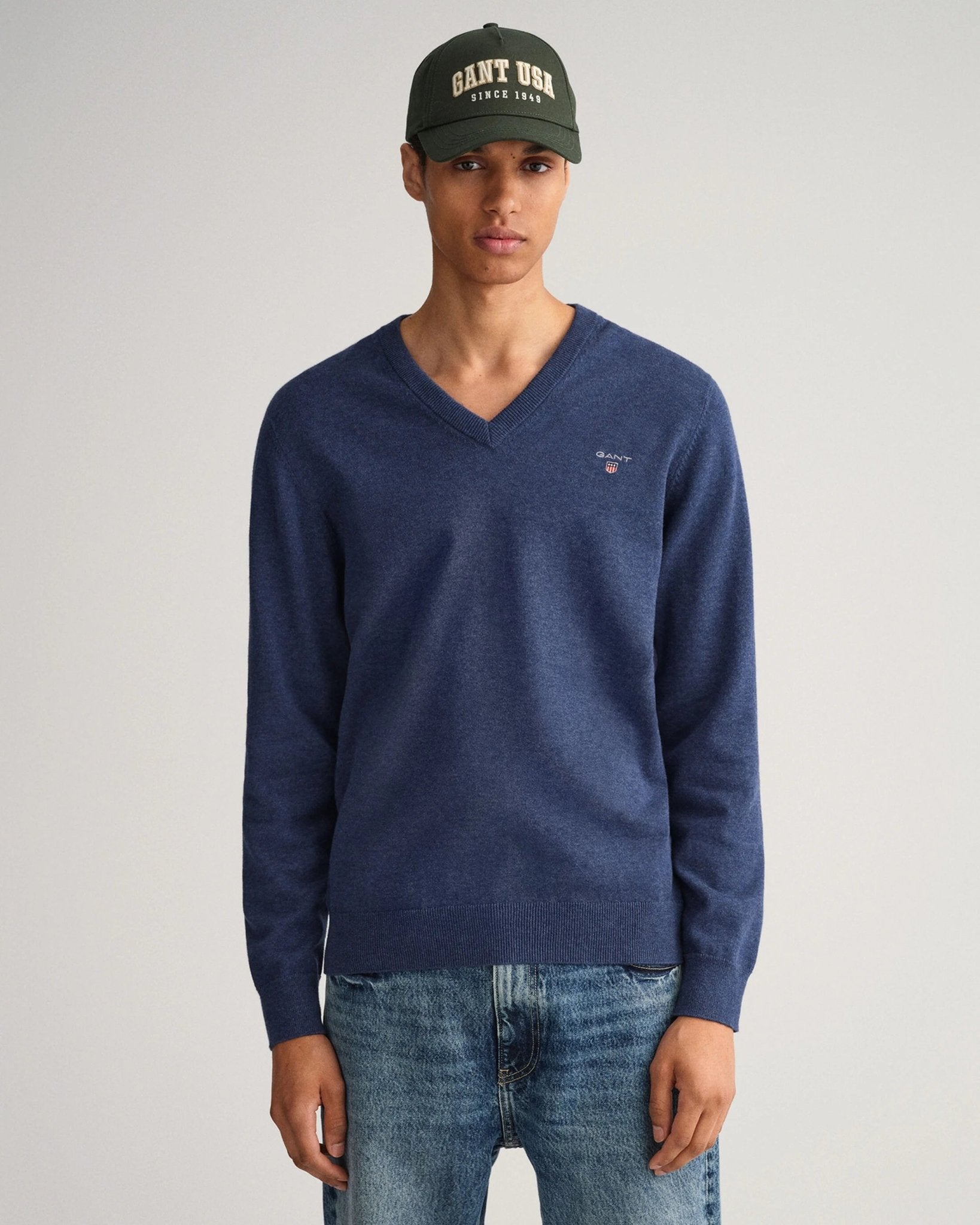 GANT Classic Cotton V-Neck Jumper - Matt O'Brien Fashions