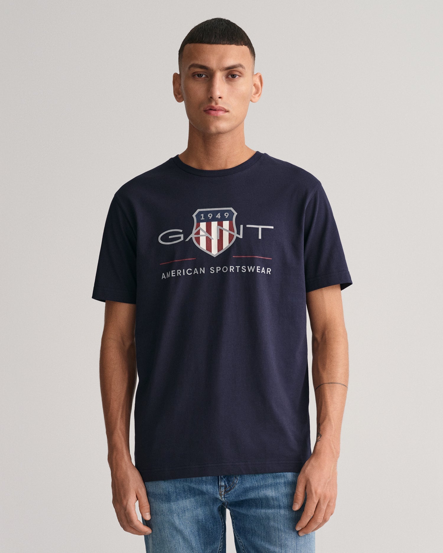 GANT Regular Archive Shield T - Shirt - Matt O'Brien Fashions