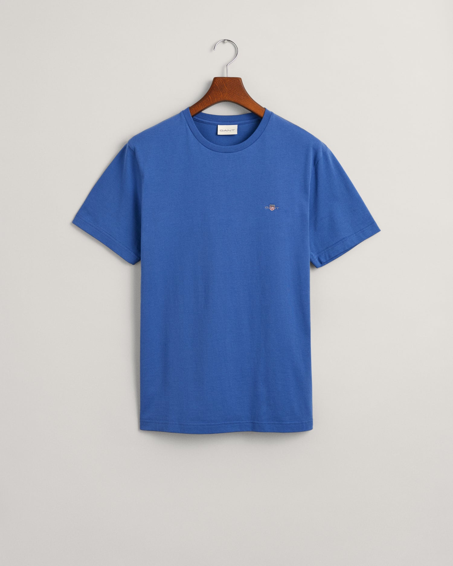 GANT Regular Shield T - Shirt - Matt O'Brien Fashions