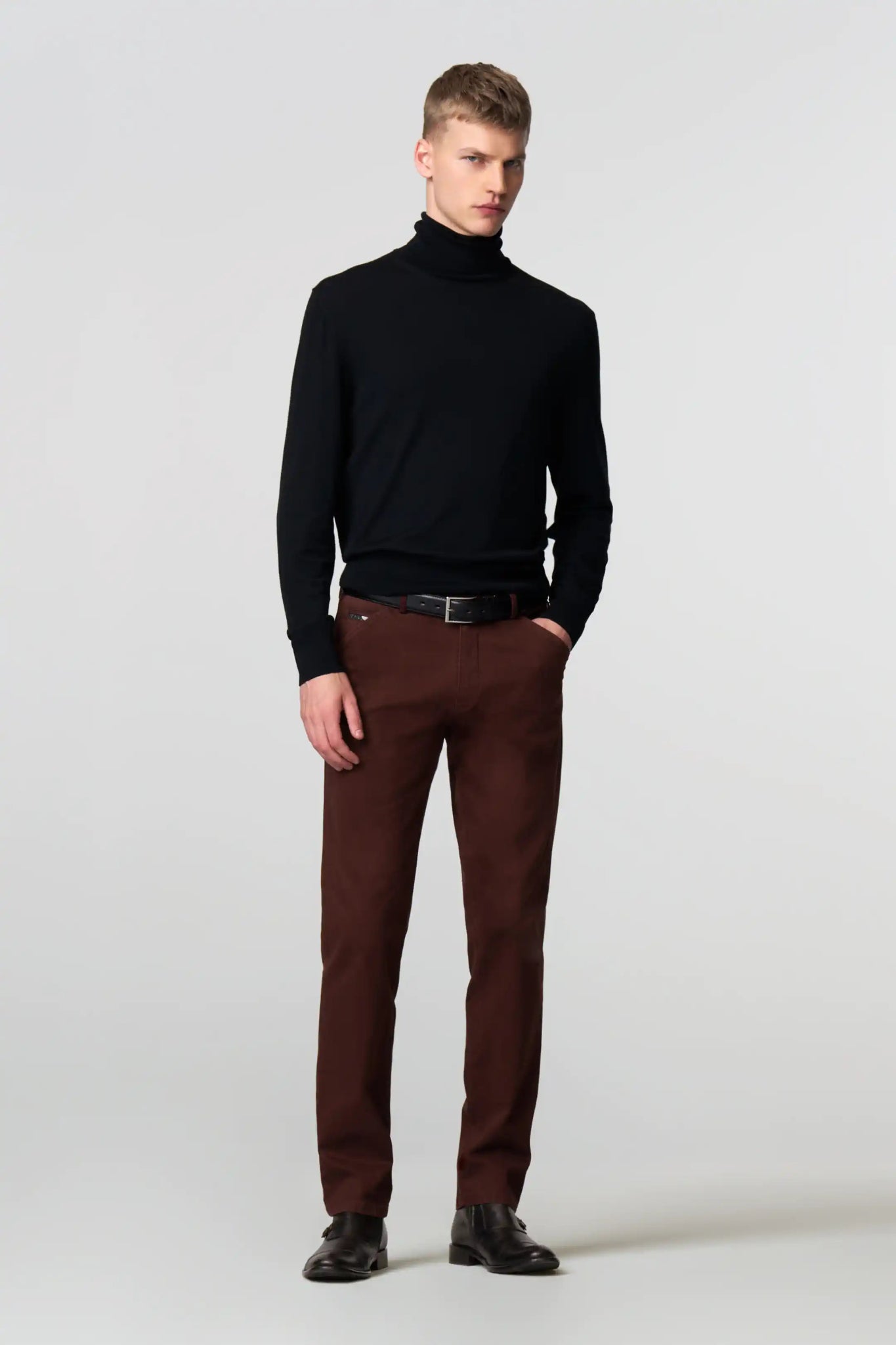 Meyer Chicago Chino Trouser on model, front full length, Burgundy  - Matt O'Brien Fashions