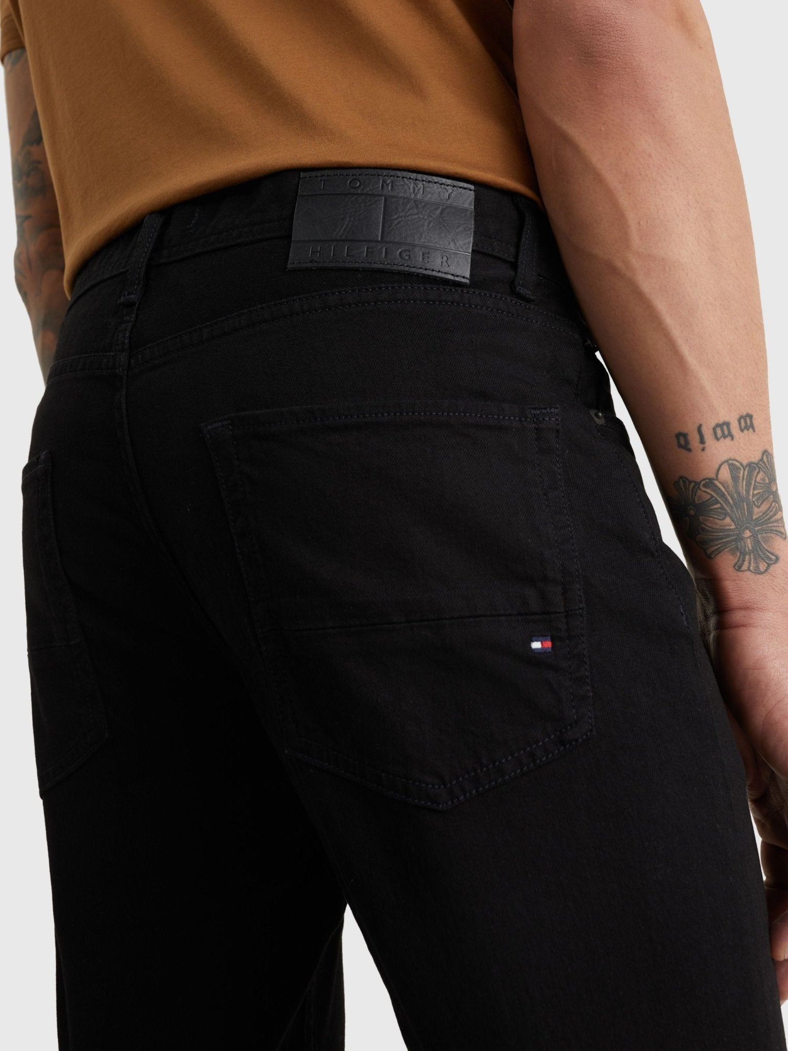 Tommy Hilfiger Denton Straight Jeans - Matt O'Brien Fashions