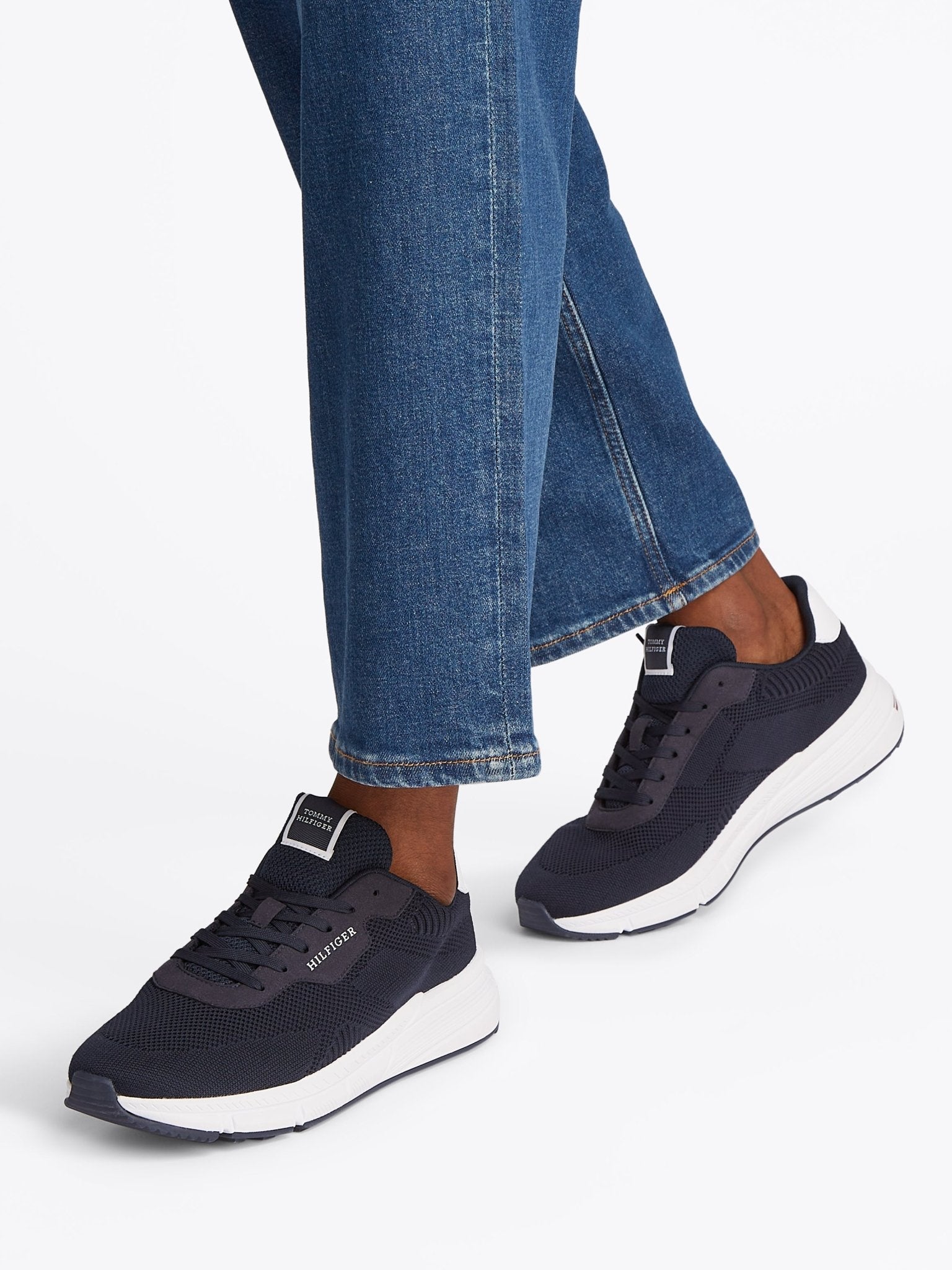 Tommy Hilfiger Lightweight Knitted Runner - Matt O'Brien Fashions